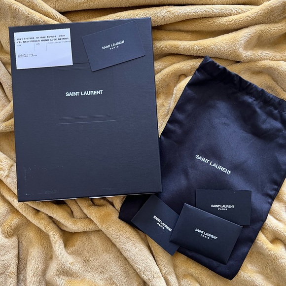 ⛔️SOLD⛔️ SAINT LAURENT MATELASSÉ FLAP POUCH IN QUILTED GRAIN EMBOSSED LEATHER - Picture 7 of 13